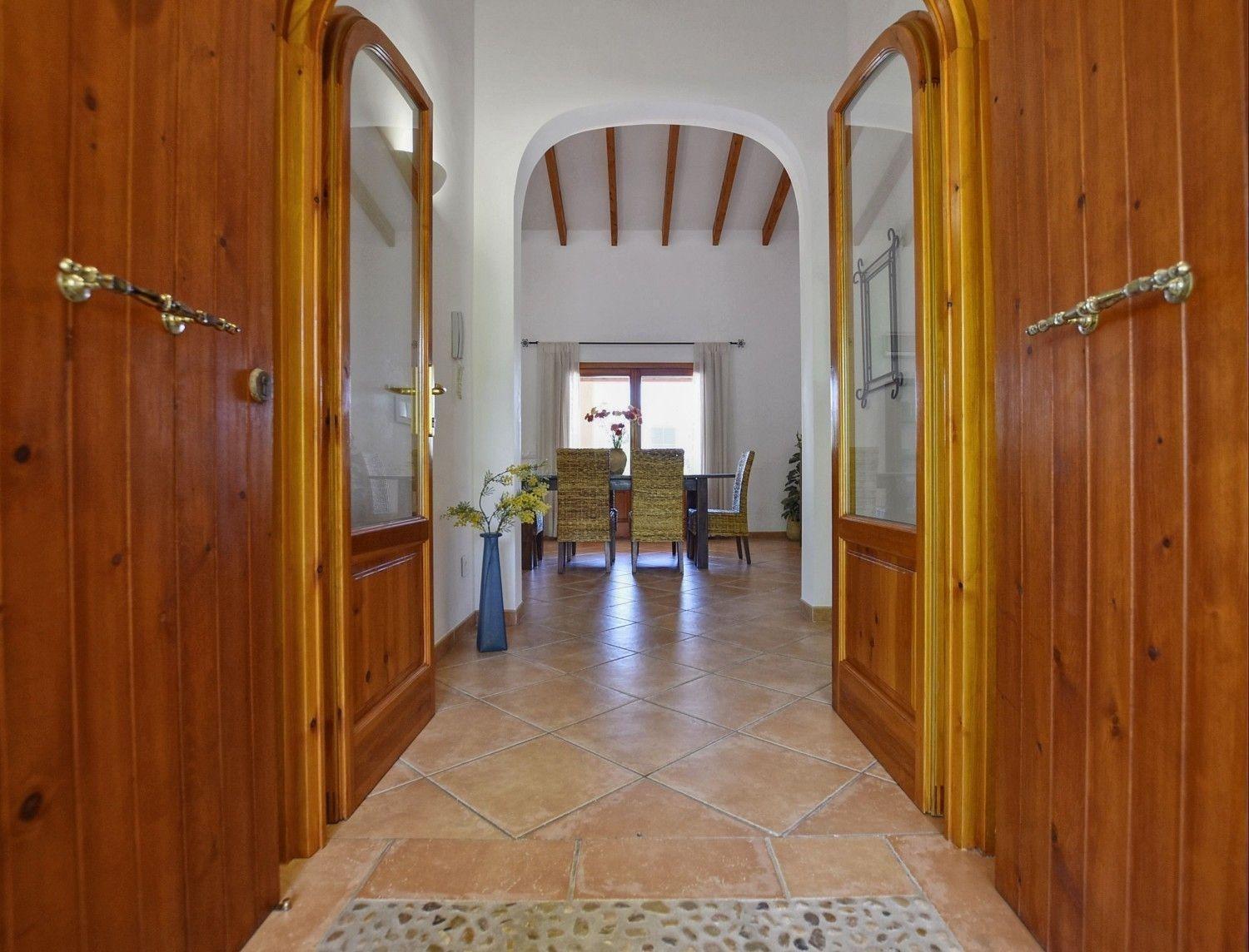 Moderne Mit Privatem Pool In Ferienhaus Crestatx