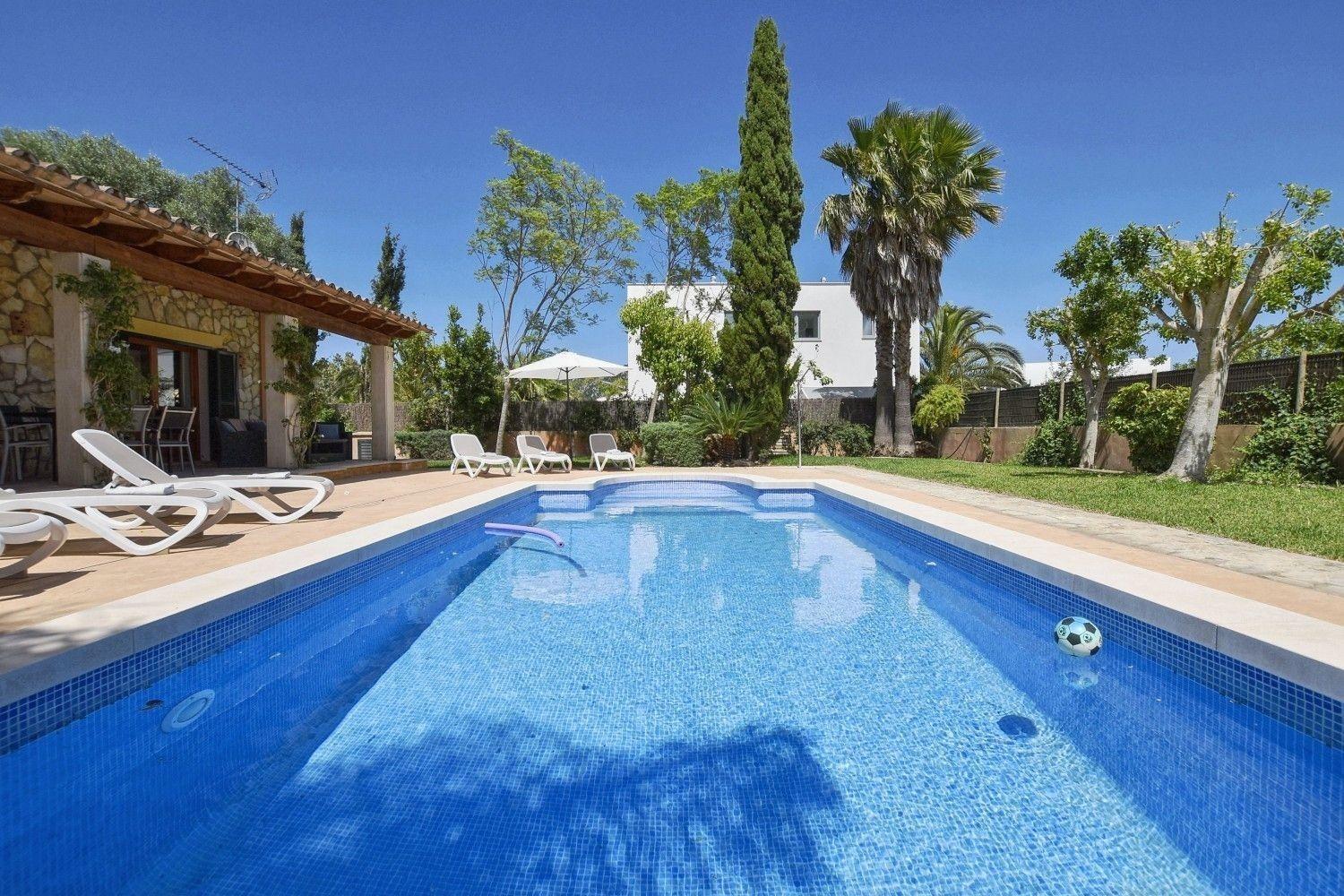 Moderne Mit Privatem Pool In * Crestatx